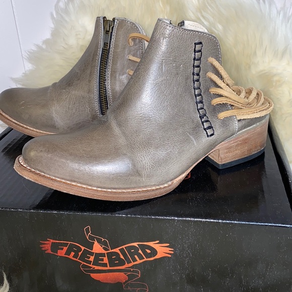 🦅 Freebird Jojo Booties 🦅 - Picture 2 of 12